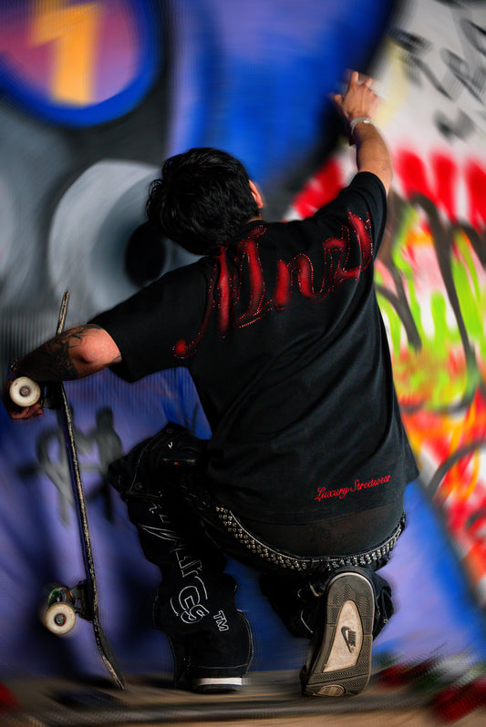 MNZO Luxury Graffiti